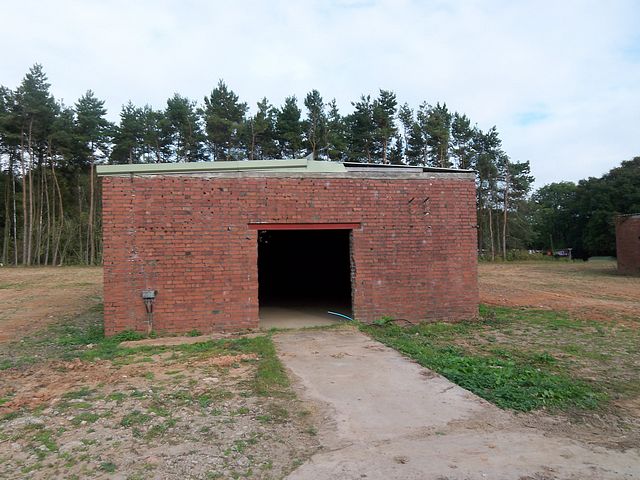 Name:  Storage-Bunkers-Goytre.jpg
Views: 171
Size:  69.9 KB